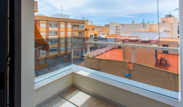 Odsprzedaż - Mieszkanie w bloku - Torrevieja - Costa Blanca