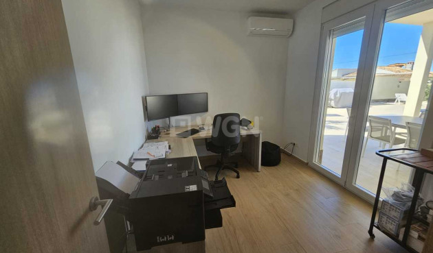Resale - Villa - Torrevieja - Costa Blanca