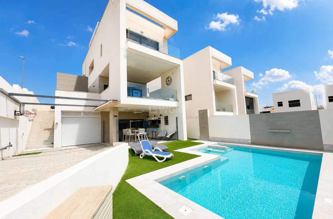 Odsprzedaż - Villa - Benijofar - Costa Blanca