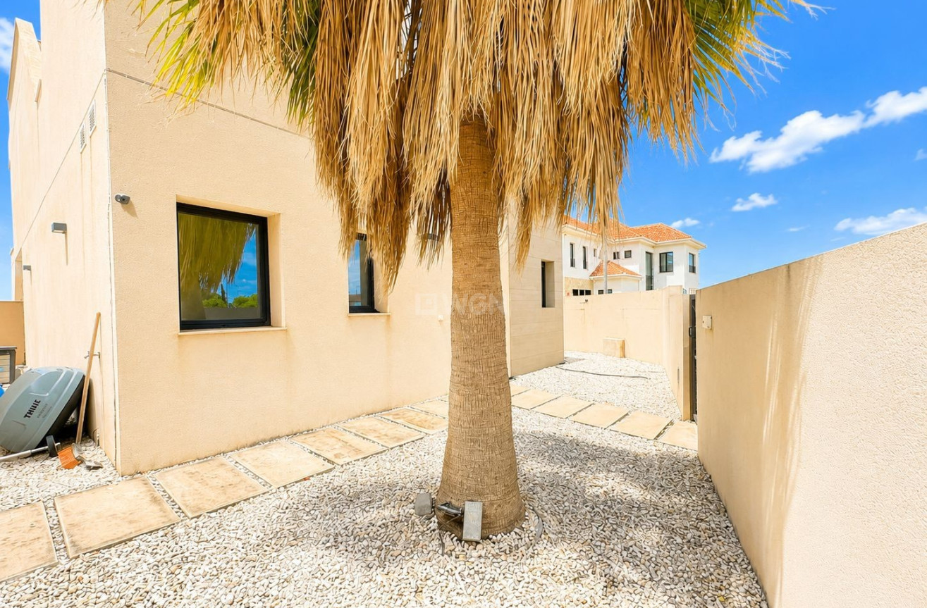 Odsprzedaż - Villa - Benijofar - Costa Blanca