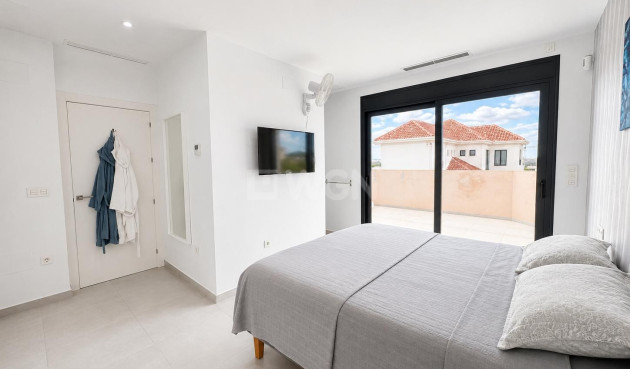 Odsprzedaż - Villa - Benijofar - Costa Blanca