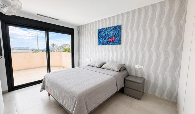 Odsprzedaż - Villa - Benijofar - Costa Blanca