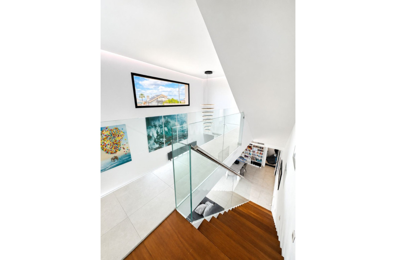 Odsprzedaż - Villa - Benijofar - Costa Blanca