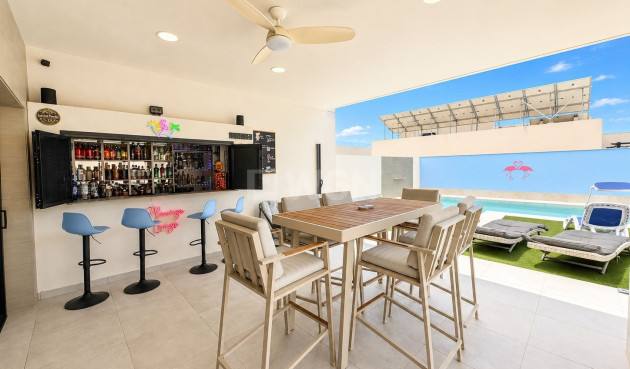 Odsprzedaż - Villa - Benijofar - Costa Blanca