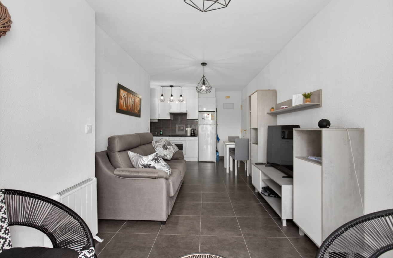 Odsprzedaż - Mieszkanie w bloku - Torrevieja - Costa Blanca