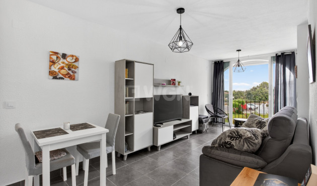 Odsprzedaż - Mieszkanie w bloku - Torrevieja - Costa Blanca