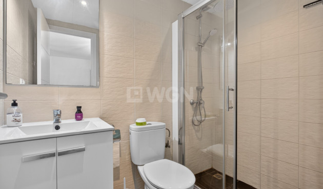 Odsprzedaż - Mieszkanie w bloku - Torrevieja - Costa Blanca