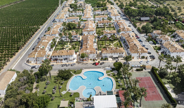 Odsprzedaż - Mieszkanie w bloku - Torrevieja - Costa Blanca