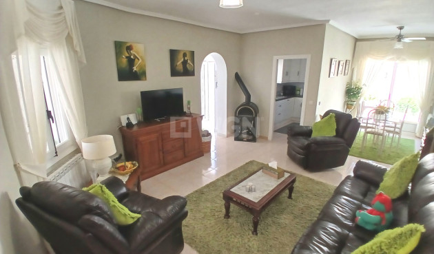 Odsprzedaż - Villa - Villamartin - Costa Blanca