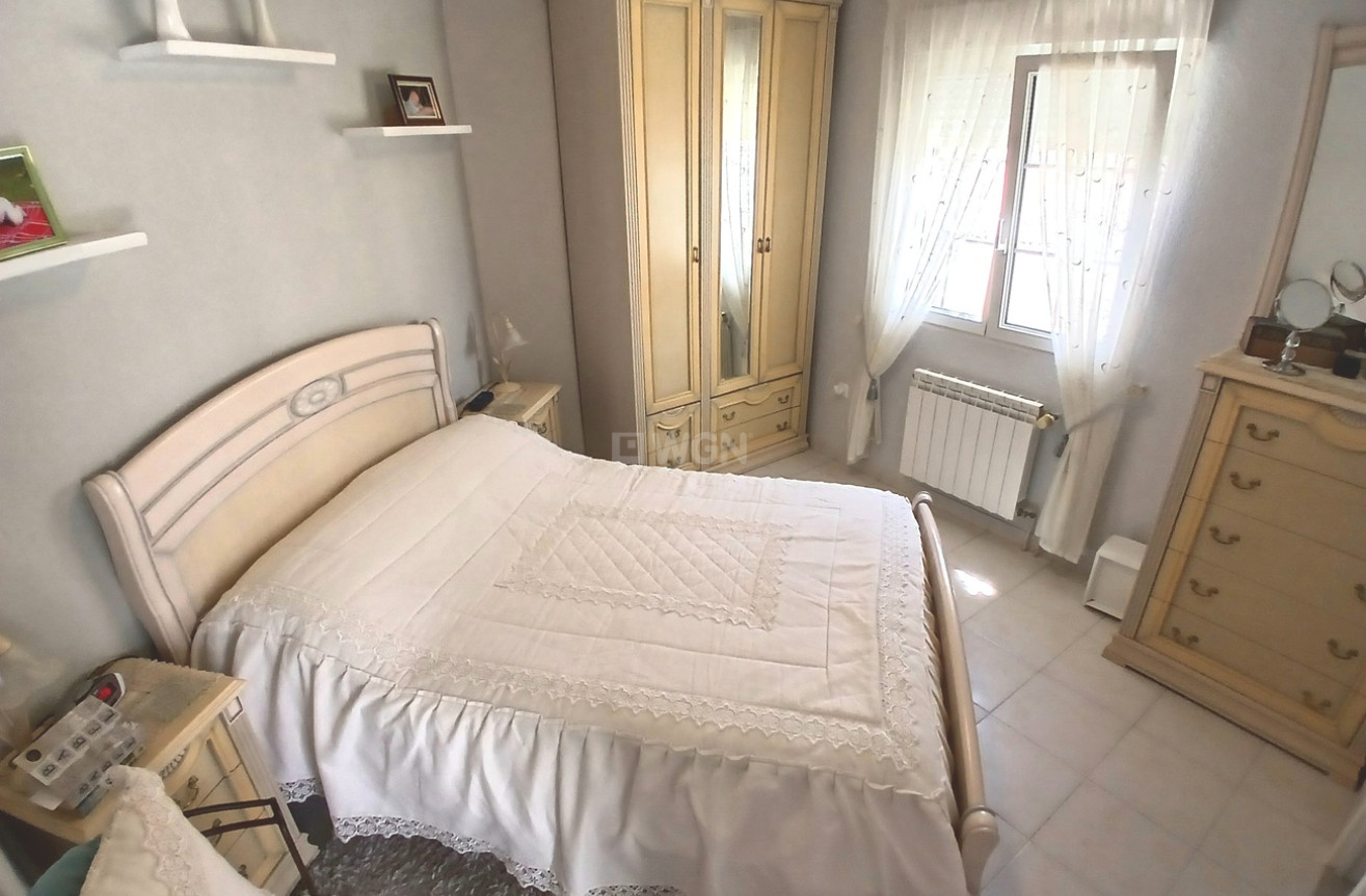 Odsprzedaż - Villa - Villamartin - Costa Blanca