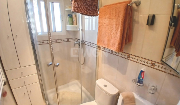 Odsprzedaż - Villa - Villamartin - Costa Blanca