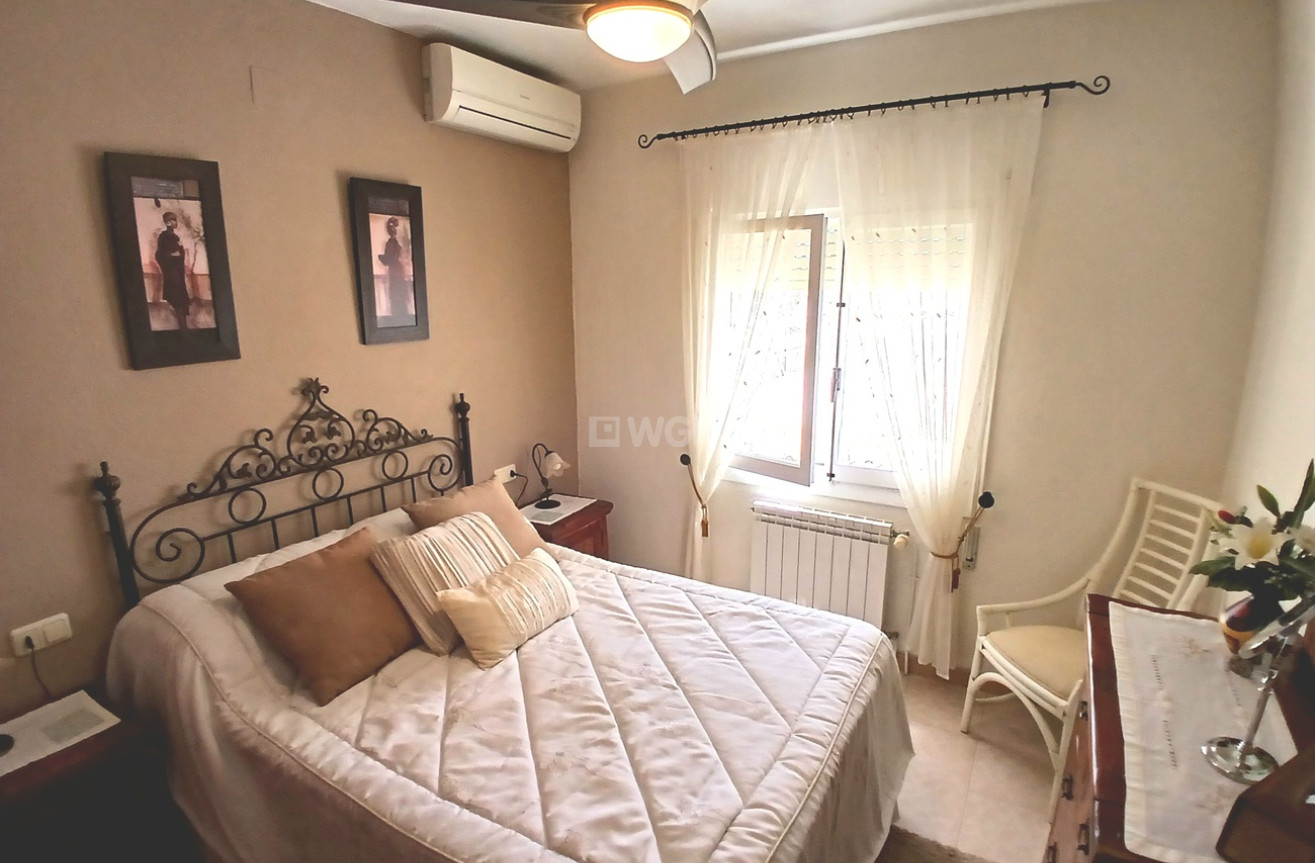 Odsprzedaż - Villa - Villamartin - Costa Blanca