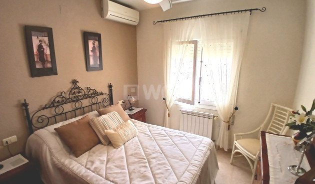 Odsprzedaż - Villa - Villamartin - Costa Blanca
