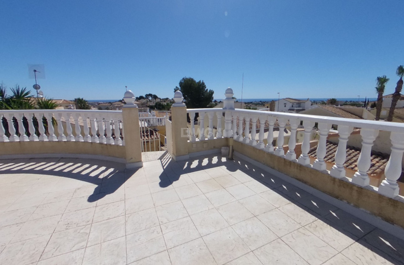 Odsprzedaż - Villa - Villamartin - Costa Blanca