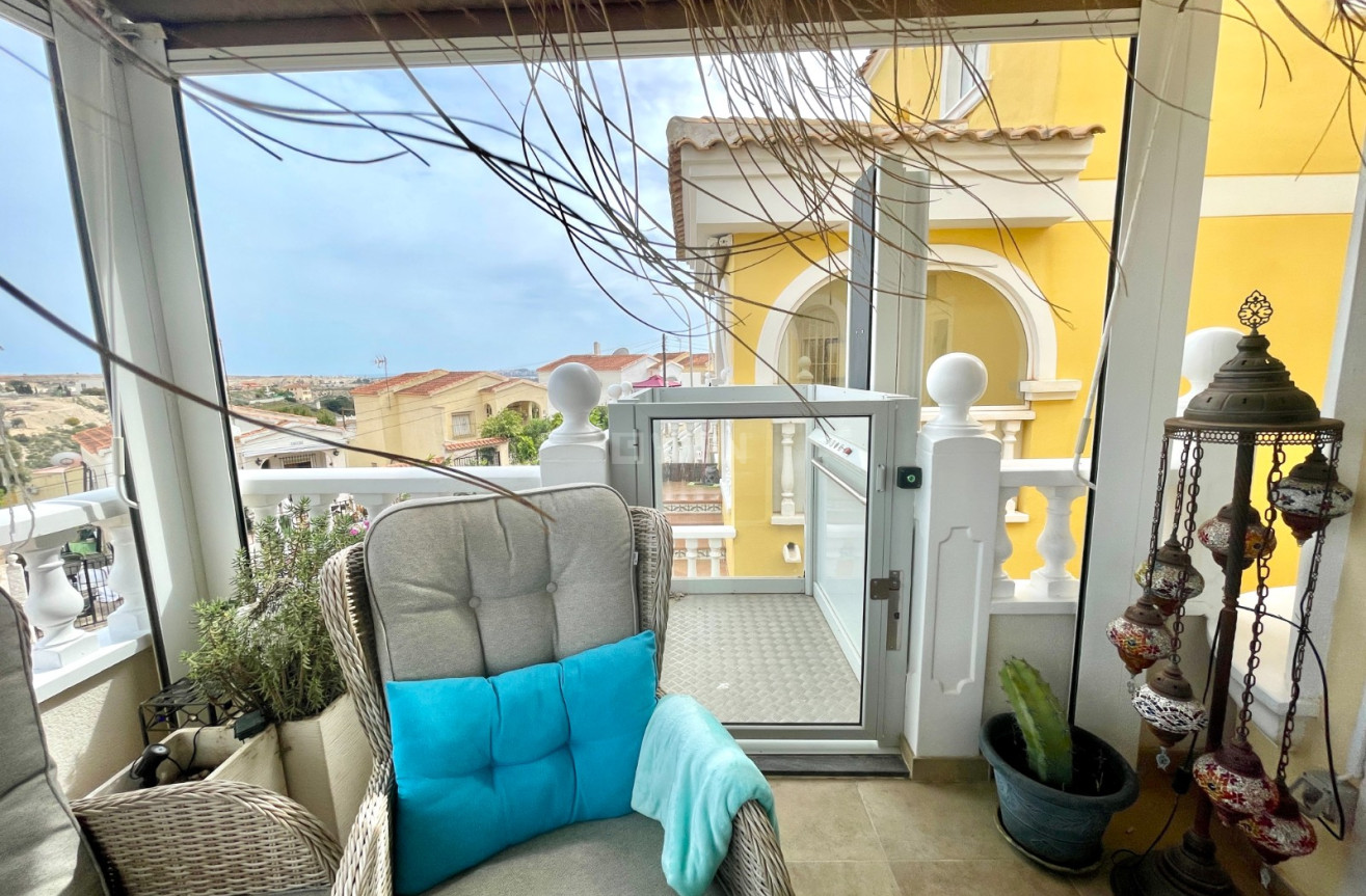 Odsprzedaż - Villa - San Fulgencio - Costa Blanca