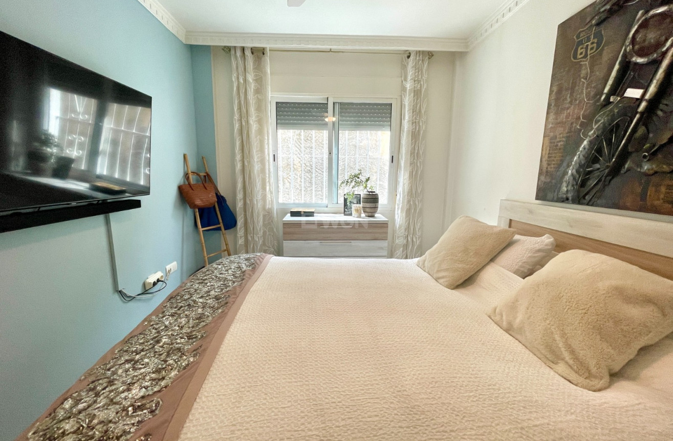 Odsprzedaż - Villa - San Fulgencio - Costa Blanca