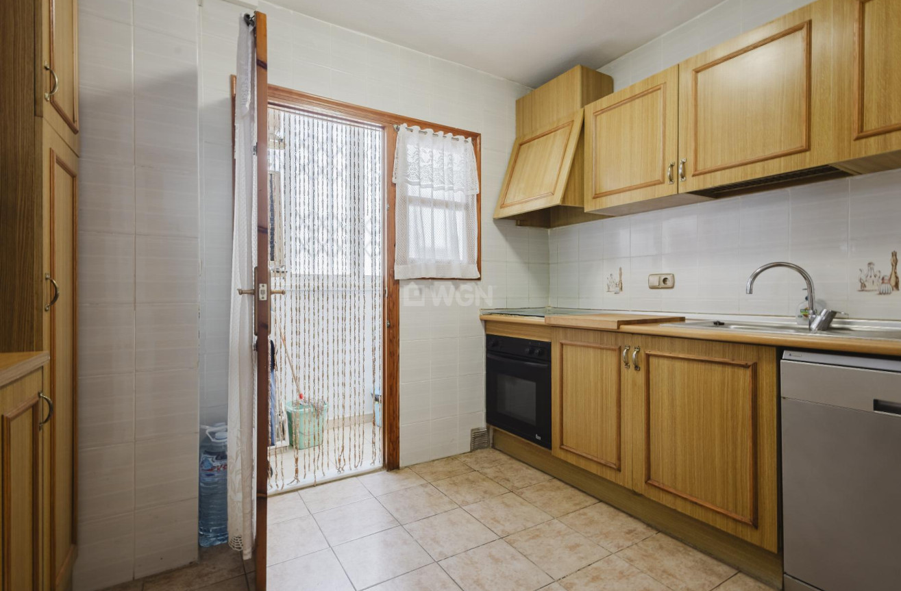 Odsprzedaż - Daszek - Torrevieja - Costa Blanca