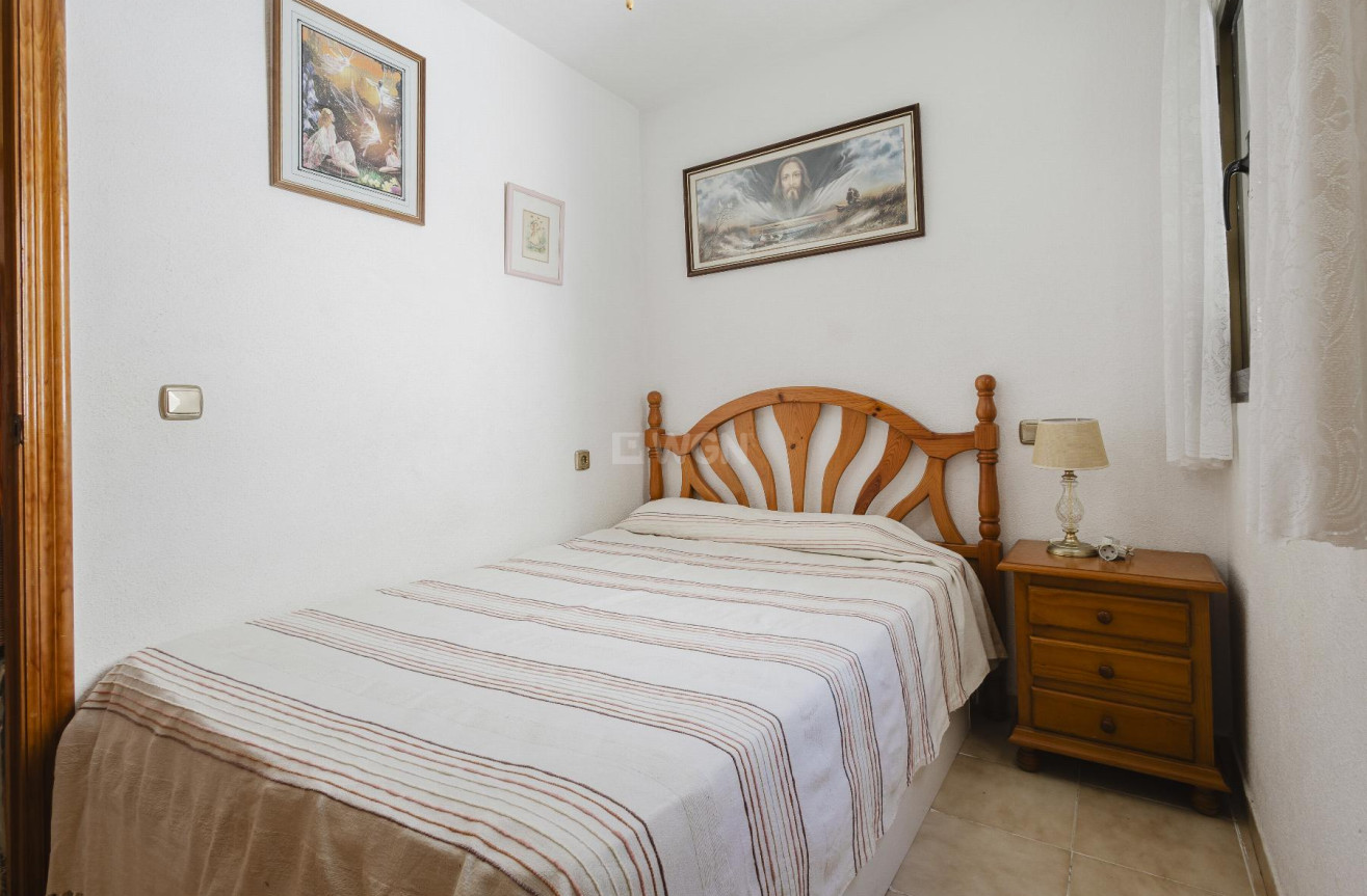 Odsprzedaż - Daszek - Torrevieja - Costa Blanca