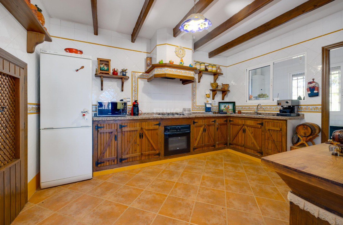 Odsprzedaż - Villa - San Miguel de Salinas - Inland