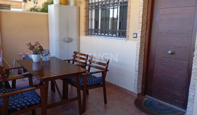 Odsprzedaż - Kamienica - Guardamar del Segura - Costa Blanca