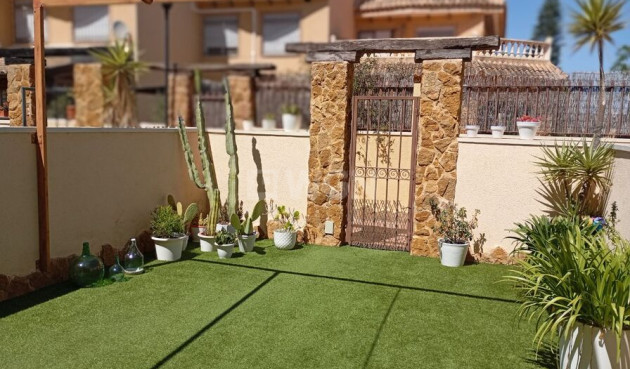 Odsprzedaż - Kamienica - Guardamar del Segura - Costa Blanca