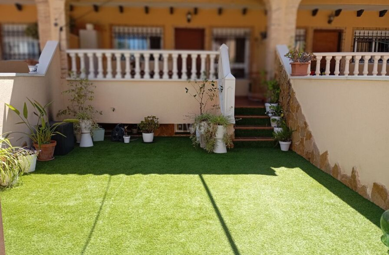 Odsprzedaż - Kamienica - Guardamar del Segura - Costa Blanca
