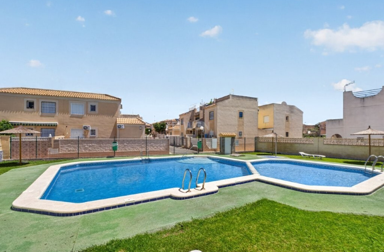 Odsprzedaż - Daszek - Torrevieja - Doña Ines