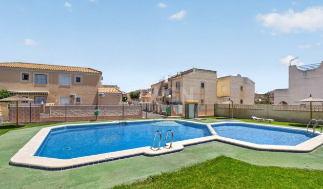Odsprzedaż - Daszek - Torrevieja - Doña Ines