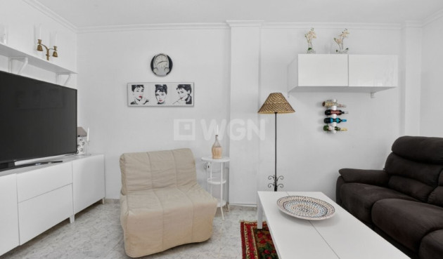 Odsprzedaż - Kamienica - Torrevieja - aguas nuevas