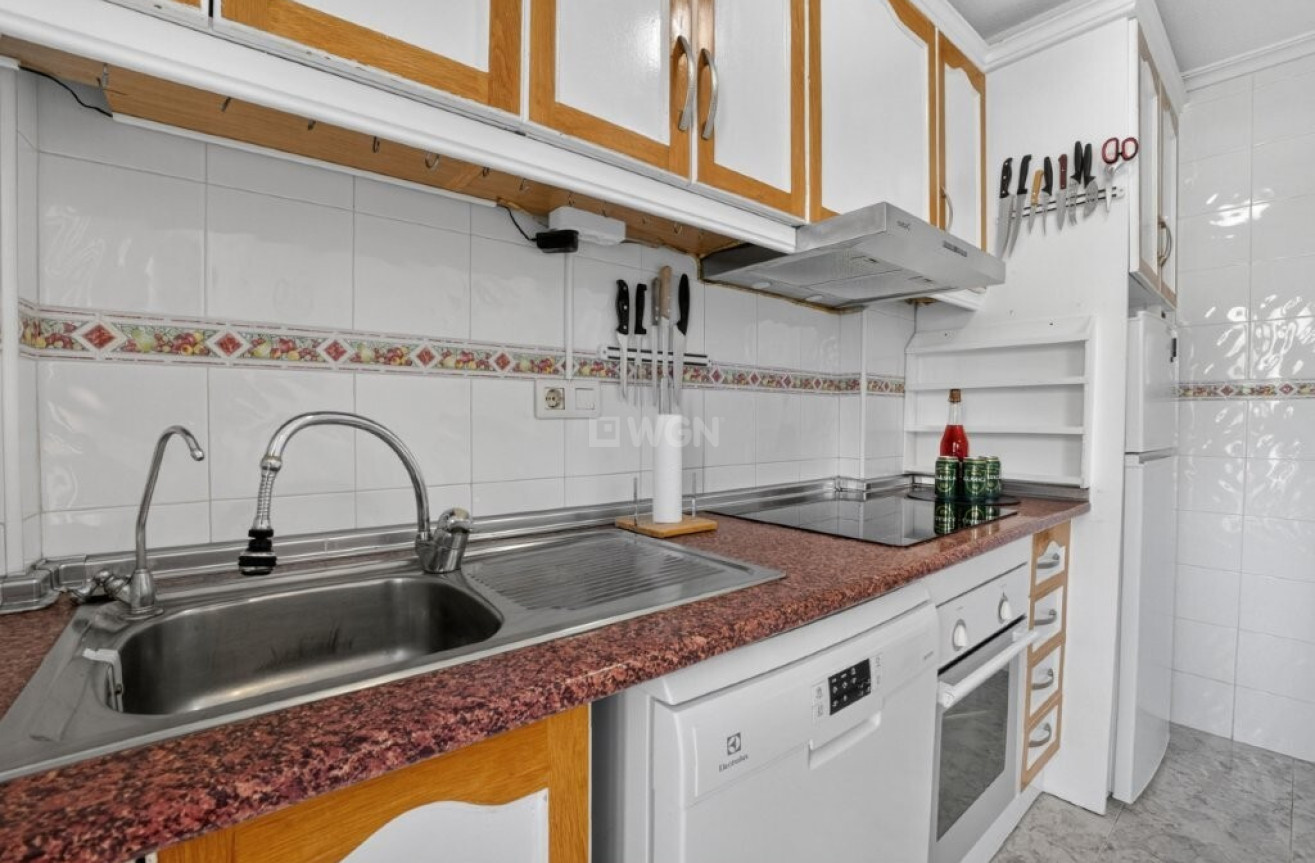 Odsprzedaż - Kamienica - Torrevieja - aguas nuevas