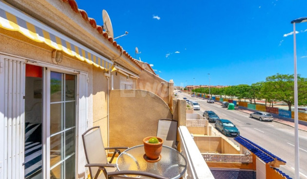 Odsprzedaż - Kamienica - Torrevieja - aguas nuevas