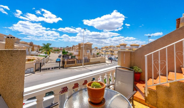 Odsprzedaż - Kamienica - Torrevieja - aguas nuevas
