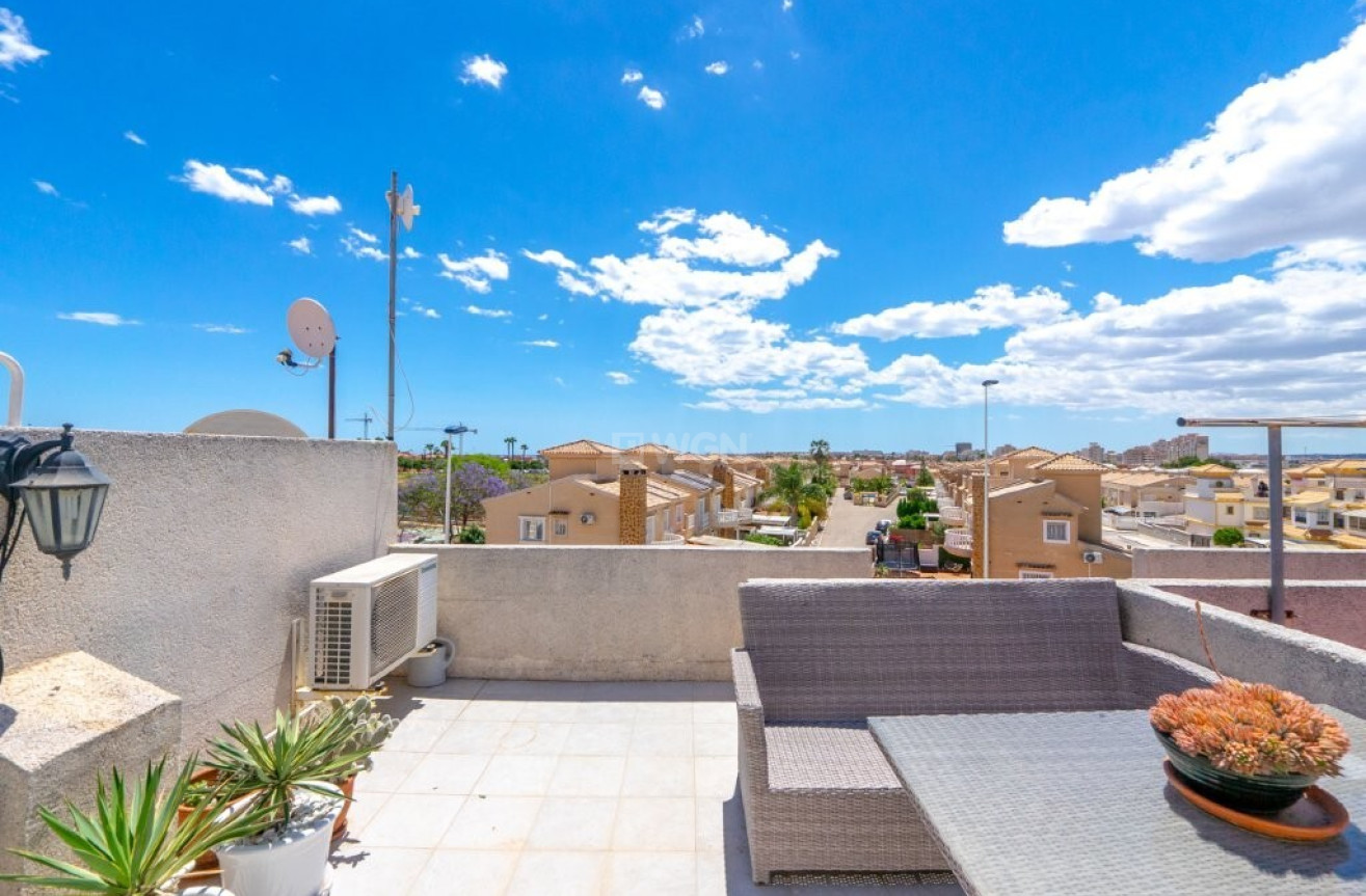 Odsprzedaż - Kamienica - Torrevieja - aguas nuevas
