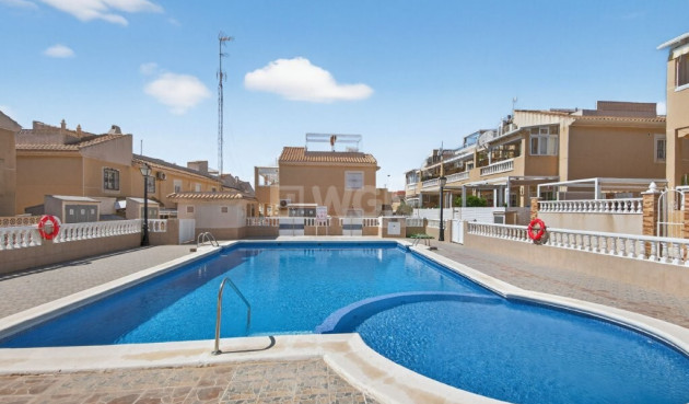 Odsprzedaż - Kamienica - Torrevieja - aguas nuevas