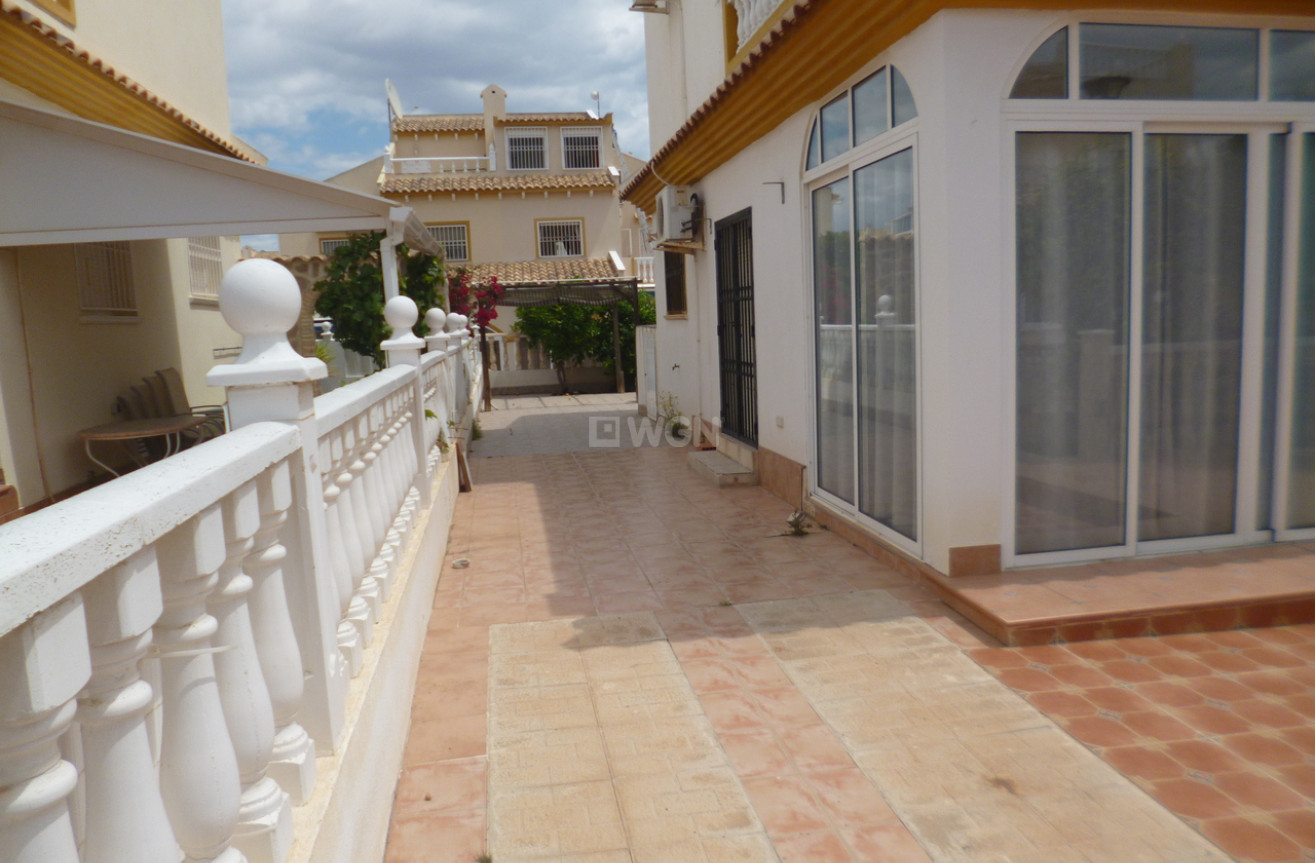 Odsprzedaż - Kamienica - Playa Flamenca - Costa Blanca