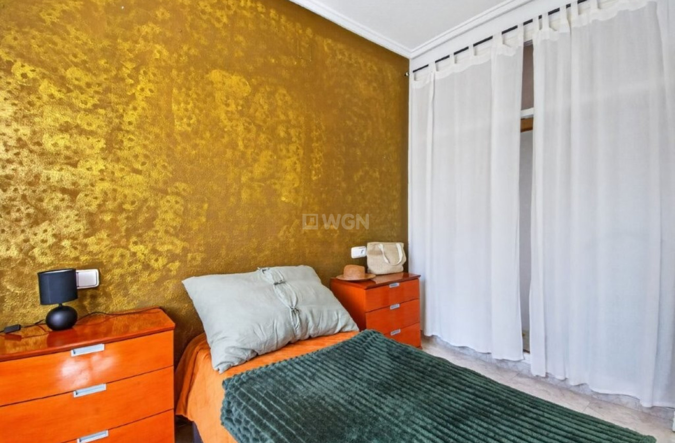 Odsprzedaż - Villa - Torrevieja - Los Altos