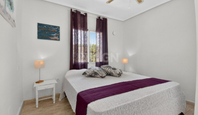 Odsprzedaż - Villa - Torrevieja - Los Altos