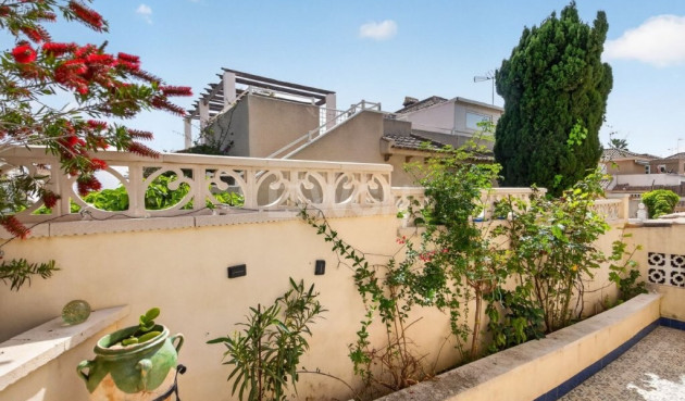 Odsprzedaż - Villa - Torrevieja - Los Altos
