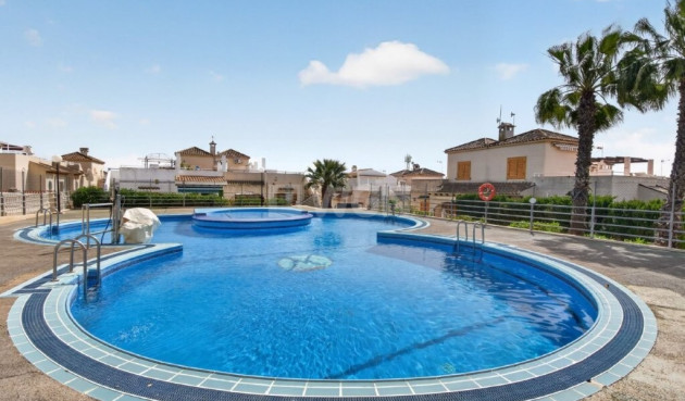 Odsprzedaż - Villa - Torrevieja - Los Altos