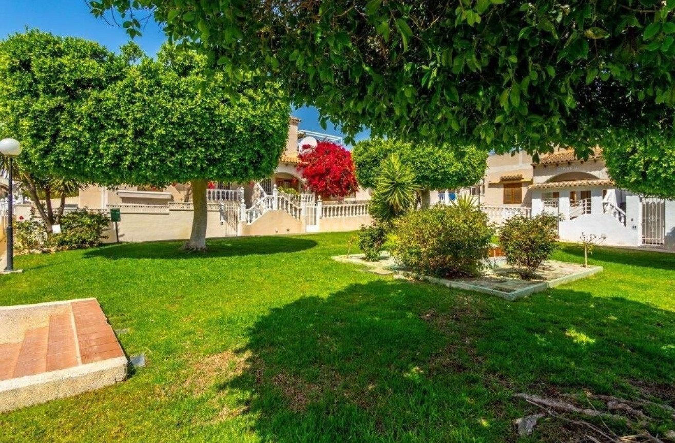 Odsprzedaż - Villa - Torrevieja - Los Altos