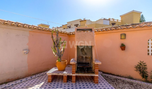 Odsprzedaż - Mieszkanie w bloku - Torrevieja - La Rosaleda