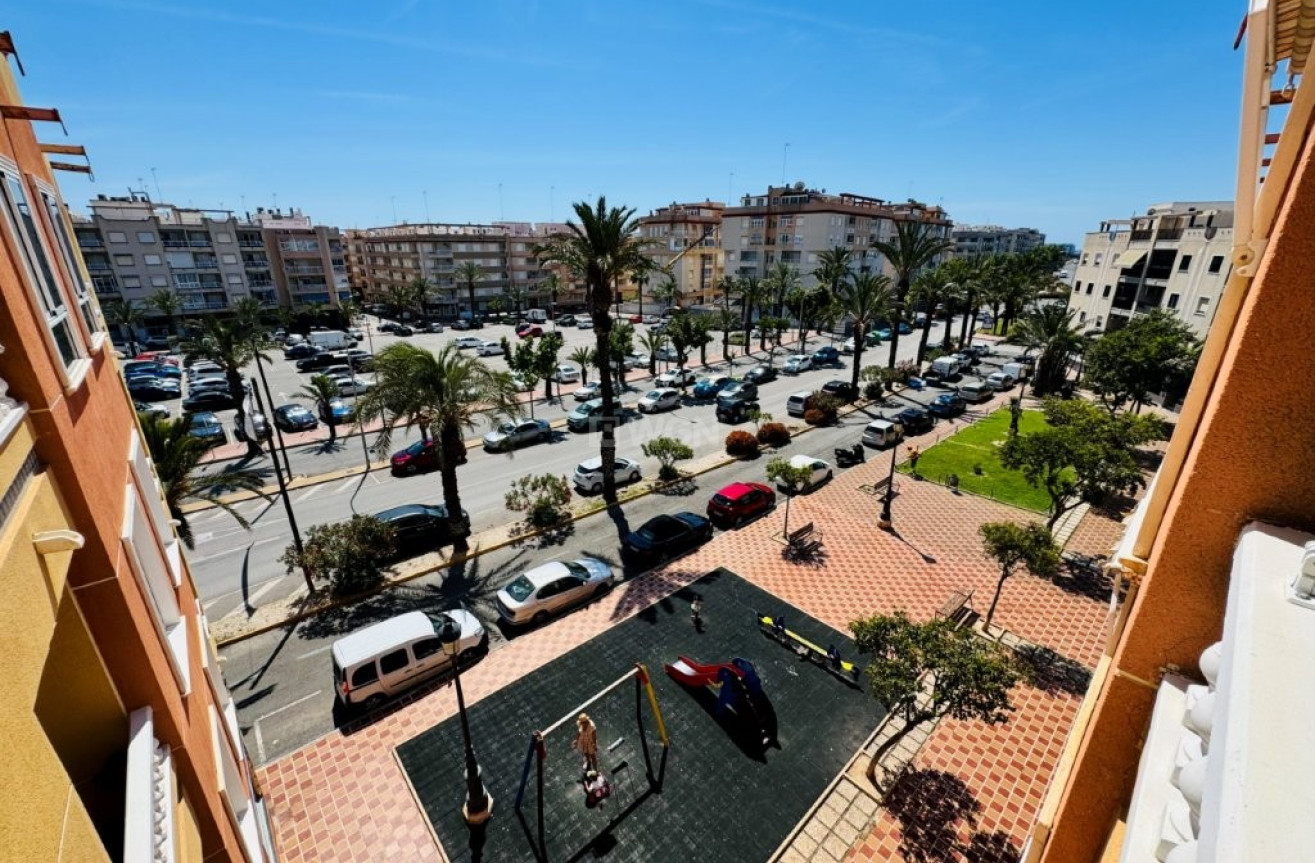 Odsprzedaż - Mieszkanie w bloku - Guardamar del Segura - Costa Blanca
