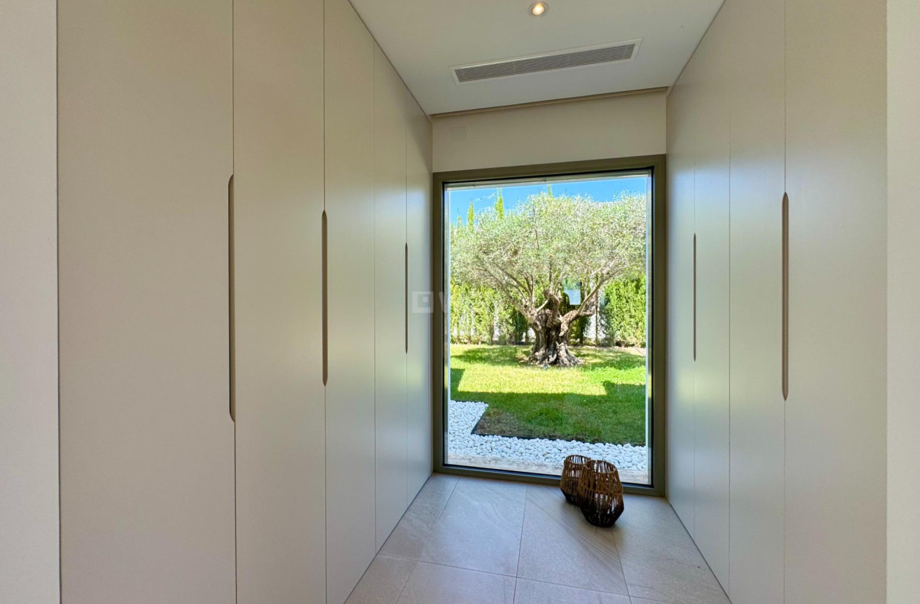 Odsprzedaż - Villa - Orihuela - Las Colinas Golf
