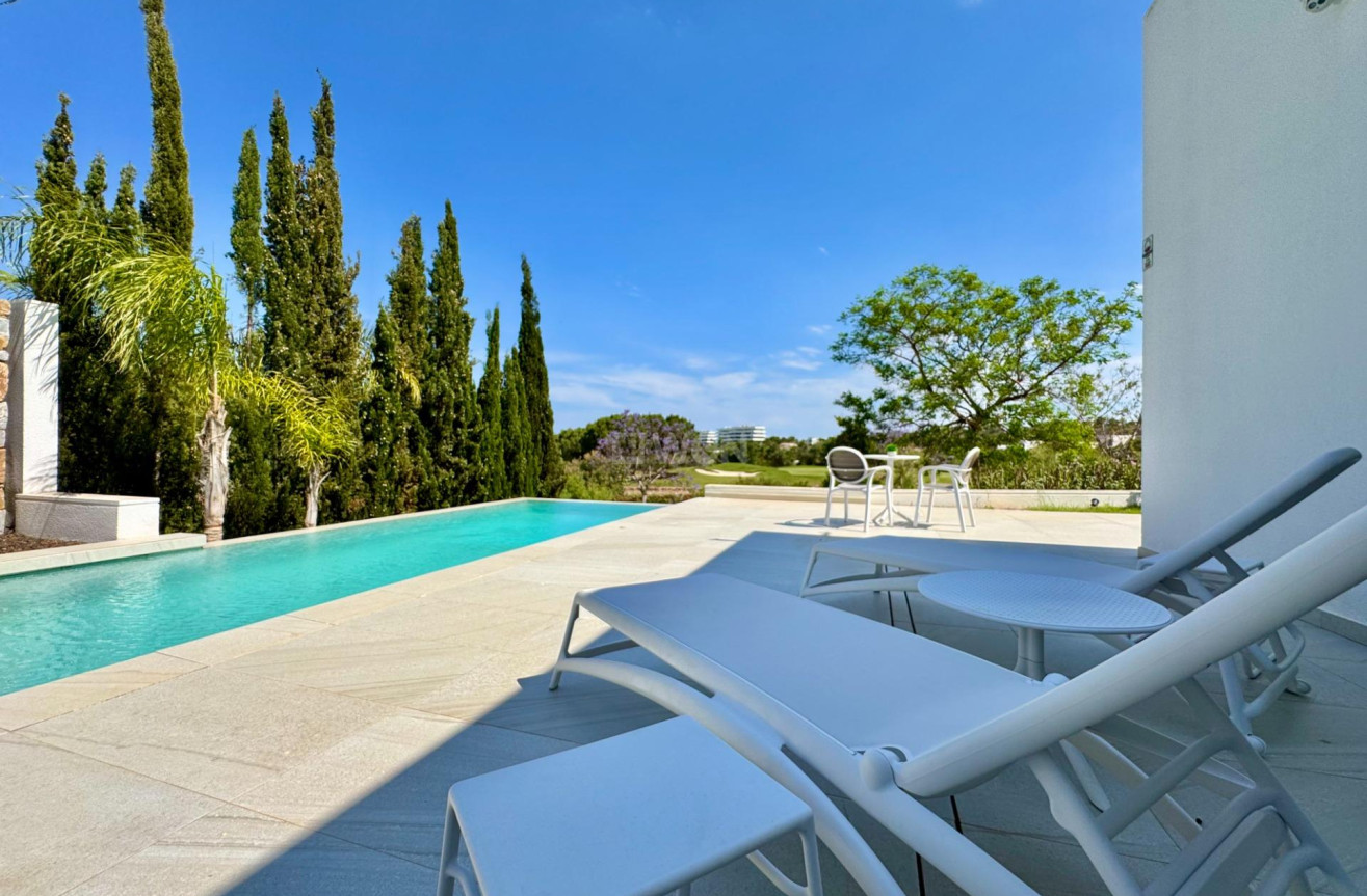 Odsprzedaż - Villa - Orihuela - Las Colinas Golf