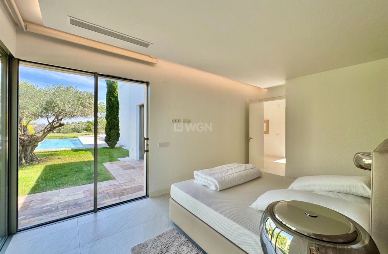 Odsprzedaż - Villa - Orihuela - Las Colinas Golf