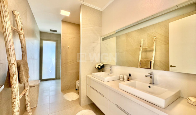 Odsprzedaż - Villa - Orihuela - Las Colinas Golf