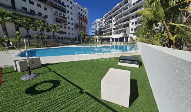 Odsprzedaż - Daszek - Orihuela Costa - Altos De Campoamor