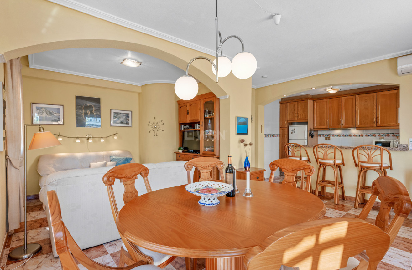 Odsprzedaż - Villa - Cabo Roig - Costa Blanca