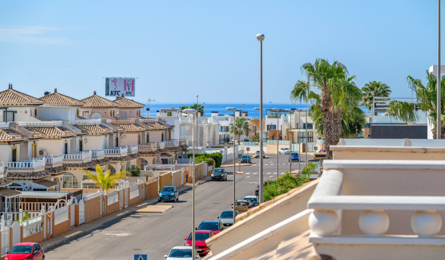 Odsprzedaż - Villa - Cabo Roig - Costa Blanca