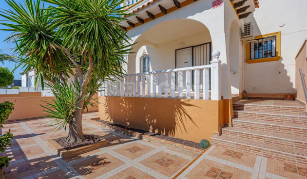 Odsprzedaż - Villa - Cabo Roig - Costa Blanca